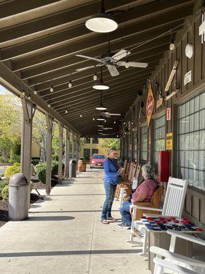 Outside of Cracker Barrel