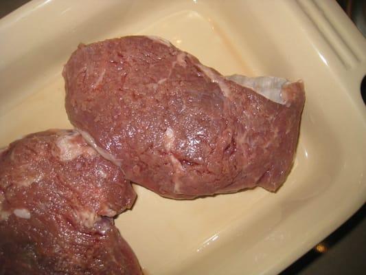 low quality.  photo taken right after thaw and before cooking.  there was no taste at all; it went into garbage.