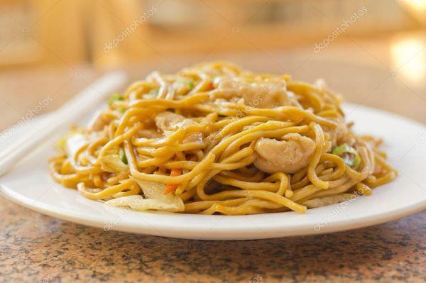 Chicken lo mein