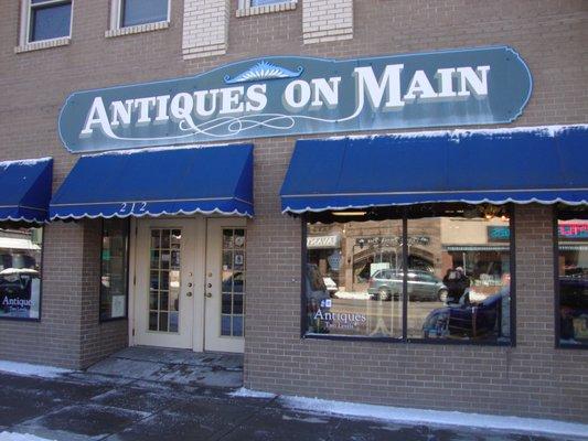 Front of the store, view looking south.