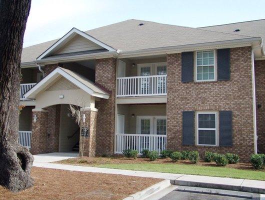 Whispering Oaks Apartments