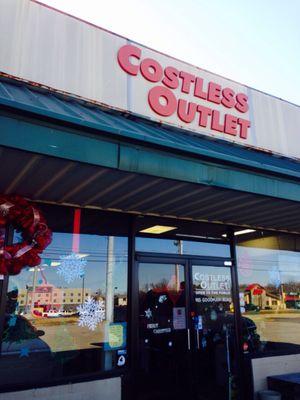 Costless Outlet