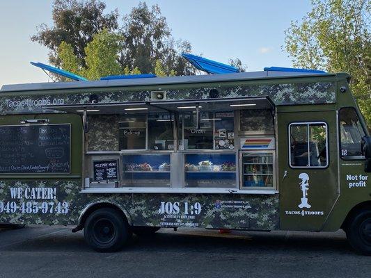 Friday night food truck at the brewery