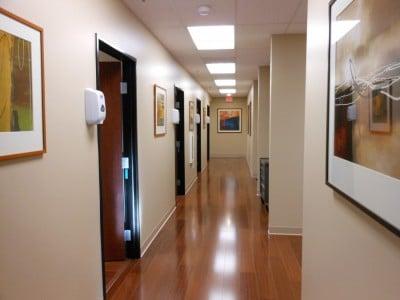 Multiple, fully equipped rooms to diminish waiting times