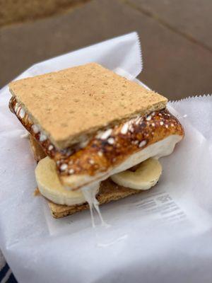 Snow S'more Food Truck