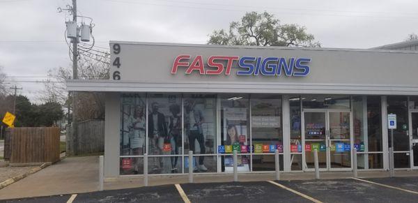 Fastsigns Center