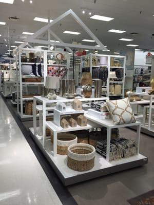 When did Target get so fancy! Thought I was in Pottery Barn for a second!