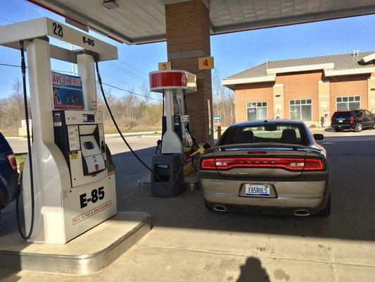 Getting some overpriced E85. This is now the only E85 station in Howell.