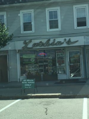 Larkin's of Medfield -- 20 North Street, Medfield               Storefront