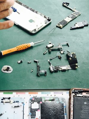 Electronics Repair Experts