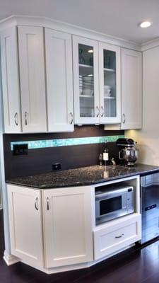 Los Angeles Transitional Kitchen - Blue Pearl Granite, Shaker White Semi Custom Cabinets