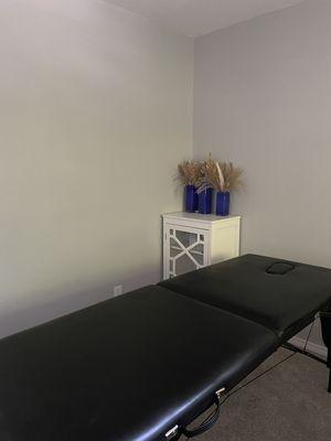 Treatment room for dry needling and manual therapy