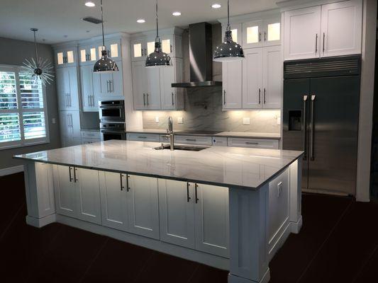 Classy white kitchen