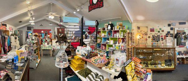 Panoramic view of the store inside (pic #2)