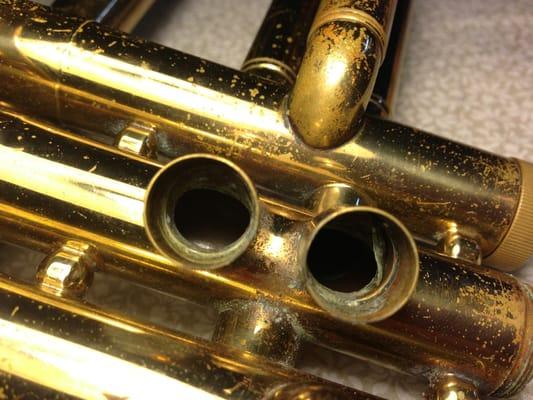 Dirty trumpet slide