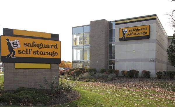 Safeguard Self Storage offers ADA compliant handicap accessible self storage spaces.