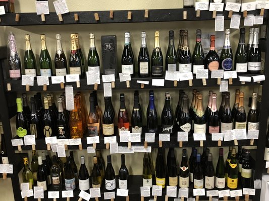 Best selection of quality and diverse sparkles from Champagne, Alsace, Cali, Oregon and Italy