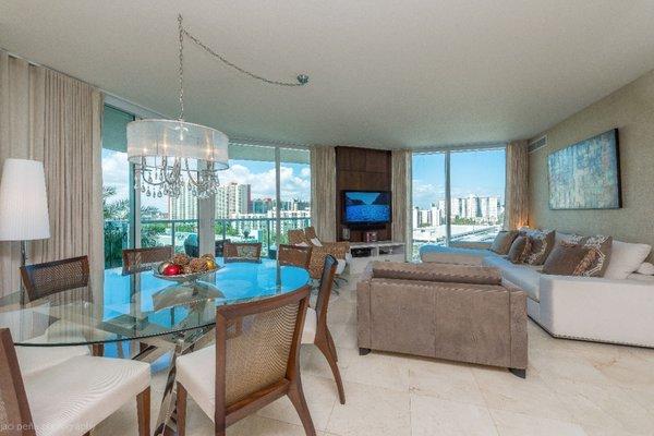 Luxury 3/2 condo at the St. Tropez in Sunny Isles