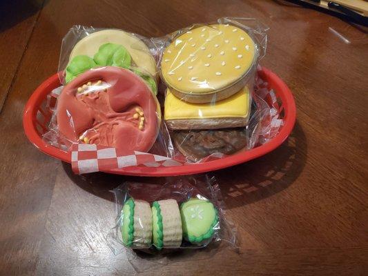 Another view of the summer hamburger set!