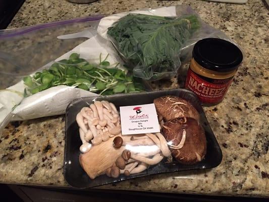 Yum! I did the plastic bagging. Fresh veggies and they let me sample a bunch of stuff. Sunflower sprouts are amazing!