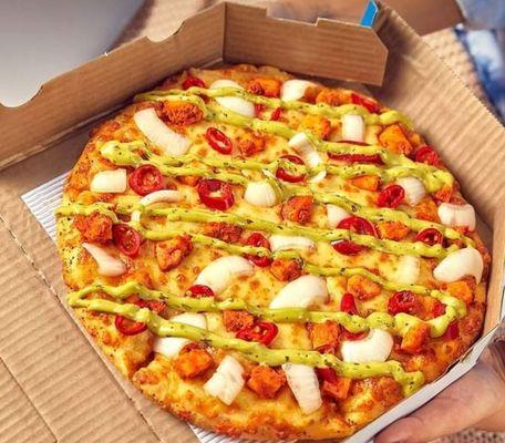 Butter chicken pizza