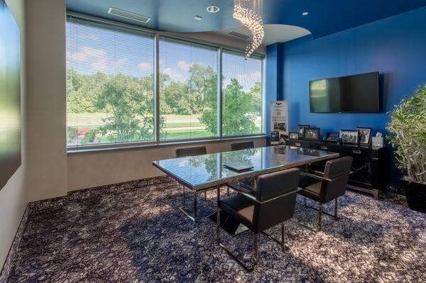 Conference room of fiduciary financial planning firm Strategic Wealth Designers in Louisville, Ky