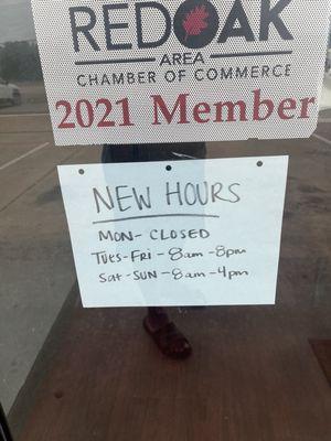 Business name and new hours.