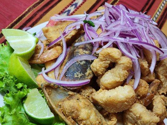 JALEA: fried fish and seafood platter with yucca!