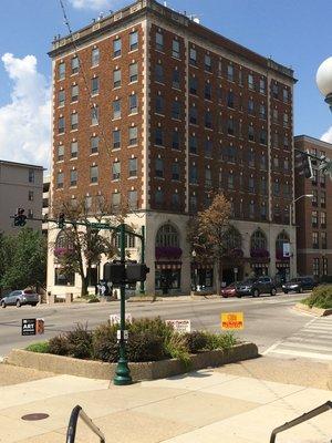 Jonna Capio's office location. Graham Plaza