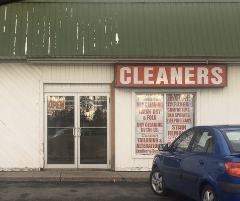 Hans Laundromat & Dry Cleaners