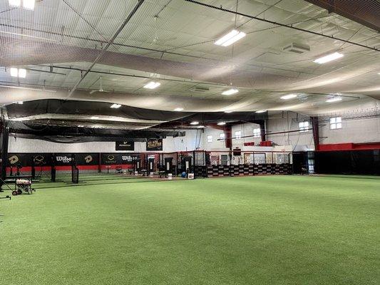 Indoor turf Multi-use space for rent