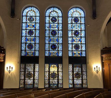 OUR SANCTUARY'S EXQUISITE STAINED GLASS WINDOWES