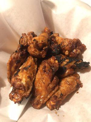 Charred BBQ wings