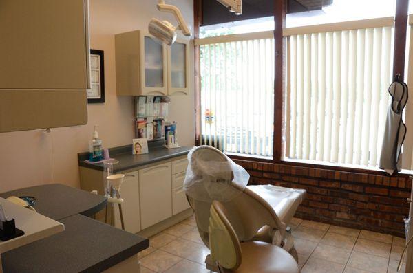 Dental treatment room at F. Michael Sheehan, DDS, Ltd. - Palos Park, IL Dentist