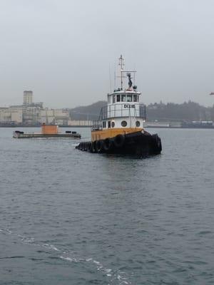 Tug Dixie towing out of Duwamish river