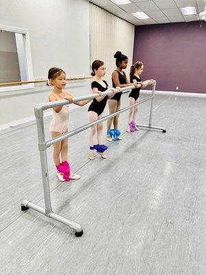 Strengthening exercises in ballet