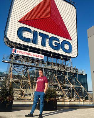 Now directly under the Citgo sign.