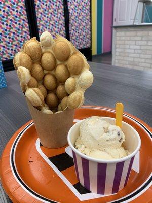 Classic Bubble Waffle and a scoop of Kentucky Praline Ice cream