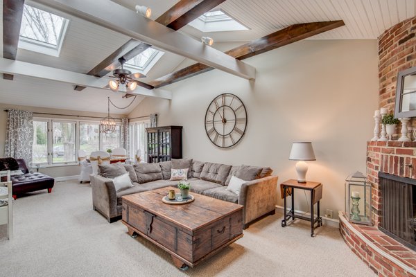 A family room in the Hunt Tract neighborhood!