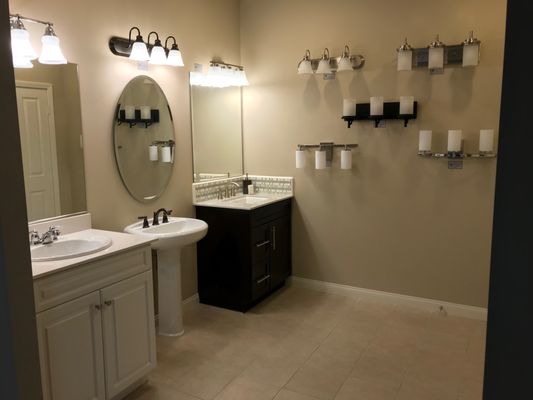 KB homes Bathroom options for new homes in Valencia CA