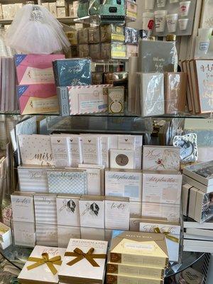 Here's a great selection of wedding gits, accessories, stationery etc. Perfect for the new bride!