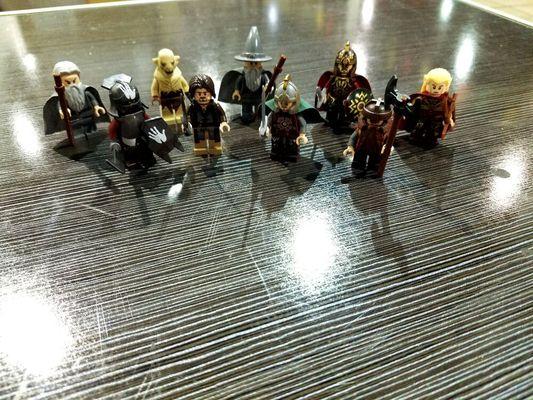 Assorted minifigures