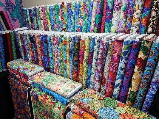 We offer a large selection of KAFFE FASSETT collective high quality quilting cotton