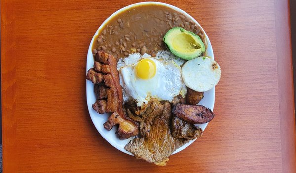 Bandeja Paisa