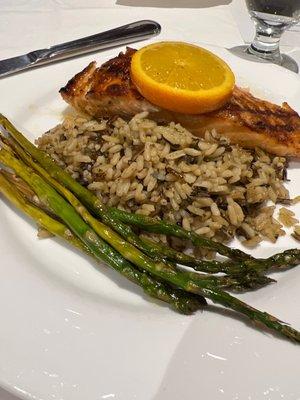 Salmon, rice and asparagus