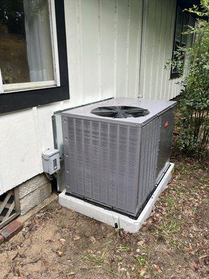 New install of a package unit A/C by Harris