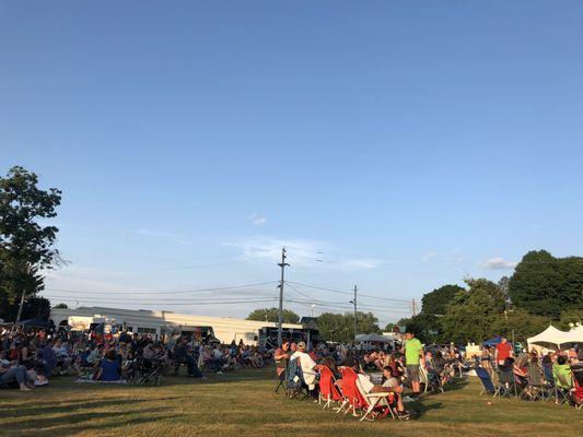 Food trucks are here!!