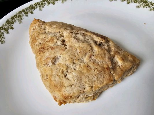 Apple scone $3.90. This was good. Just missing the apple flavor and more cinnamon. Perfect texture and size though.