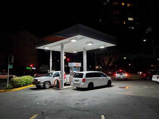 They have two 76 gas pumps at this 7-Eleven on Kalakaua/Young street.