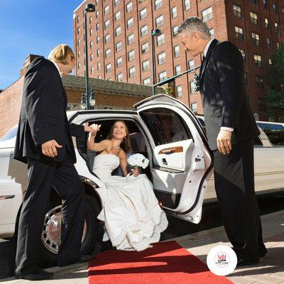 Luxury limo & car service